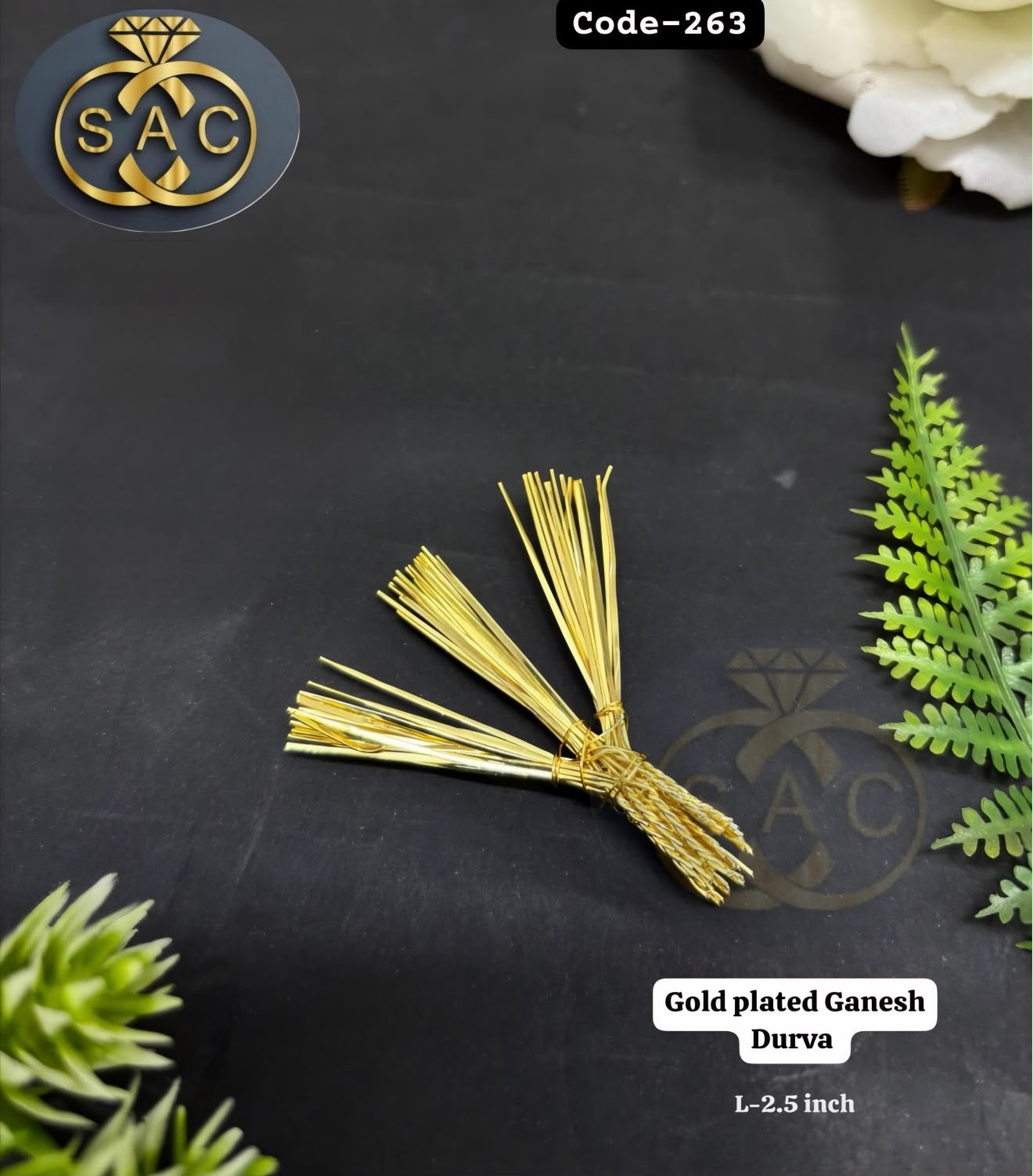 Gold Plated Ganesh Durva – 2 Inch | Premium Copper Sacred Durva Ornament