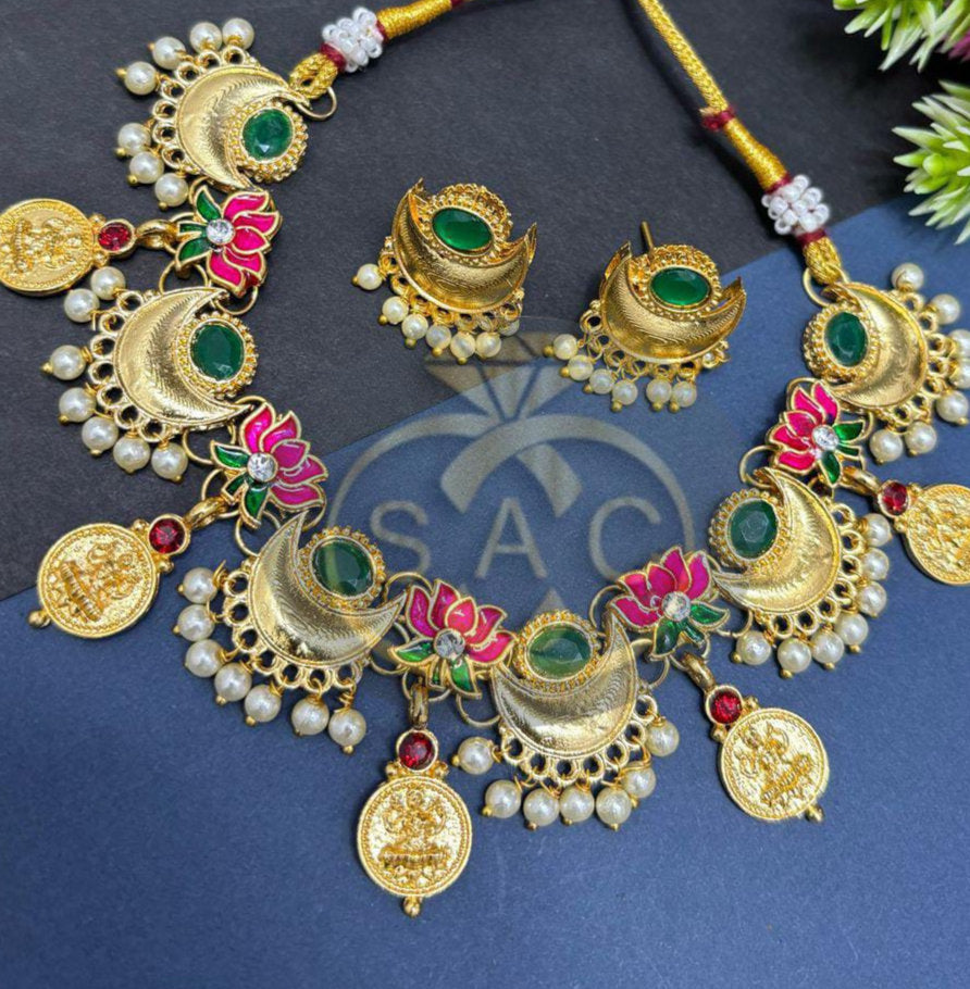 Handmade कमल necklace