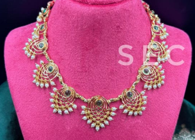 PREMIUM QUALITY MOTI NECKLACE - 566