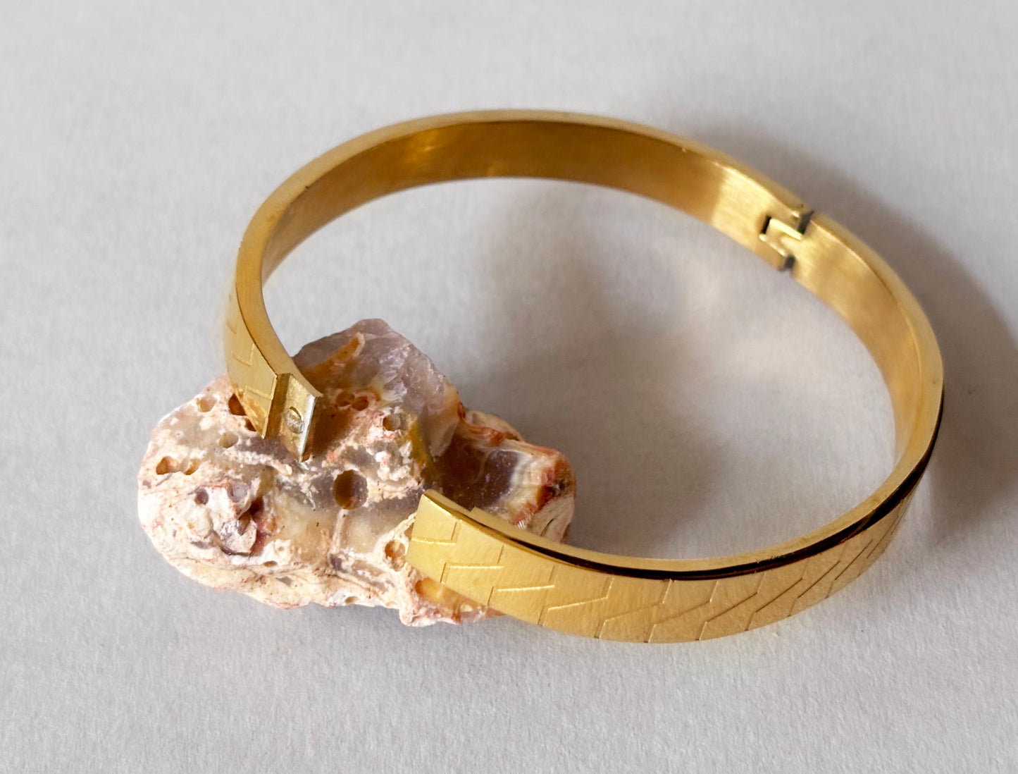 Chevron Elite Cuff Bracelet – 18KT Gold Plated