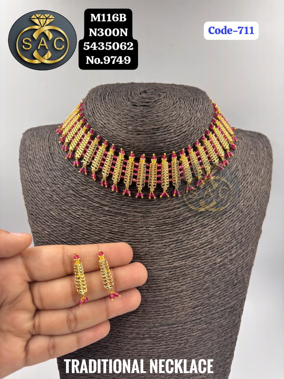 Premium Quality Traditional Necklace - 711