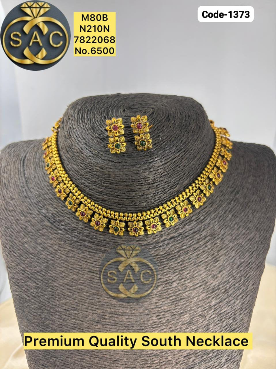 Premium Quality Traditional Short Necklace - 1373