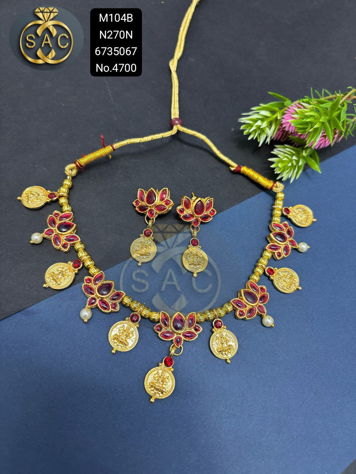 Handmade कमल necklace
