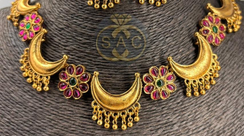 Premium Quality Traditional Chandrakor Necklace - 1370