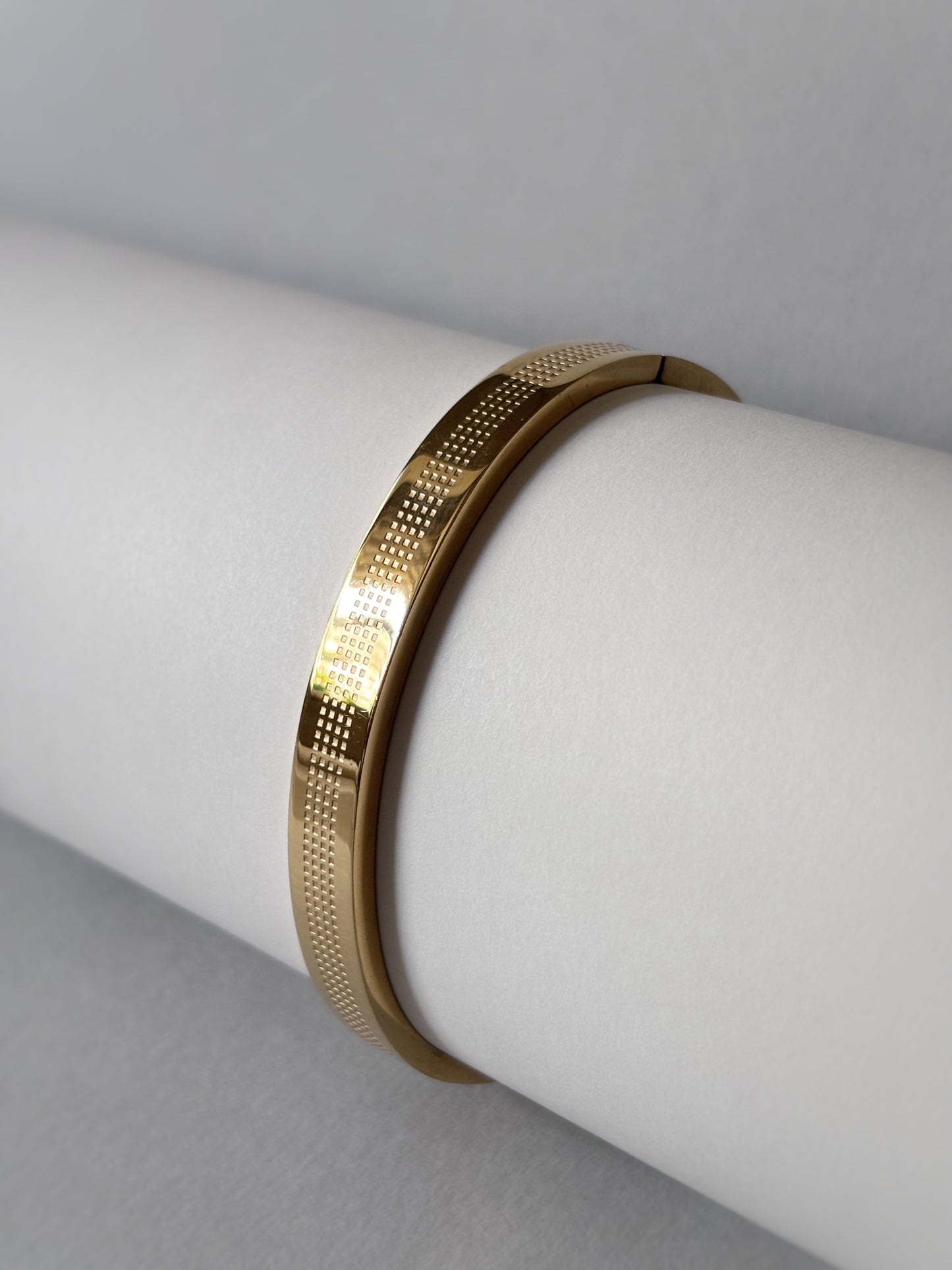 Executive Luxe Cuff Bracelet – 18KT Gold Plated