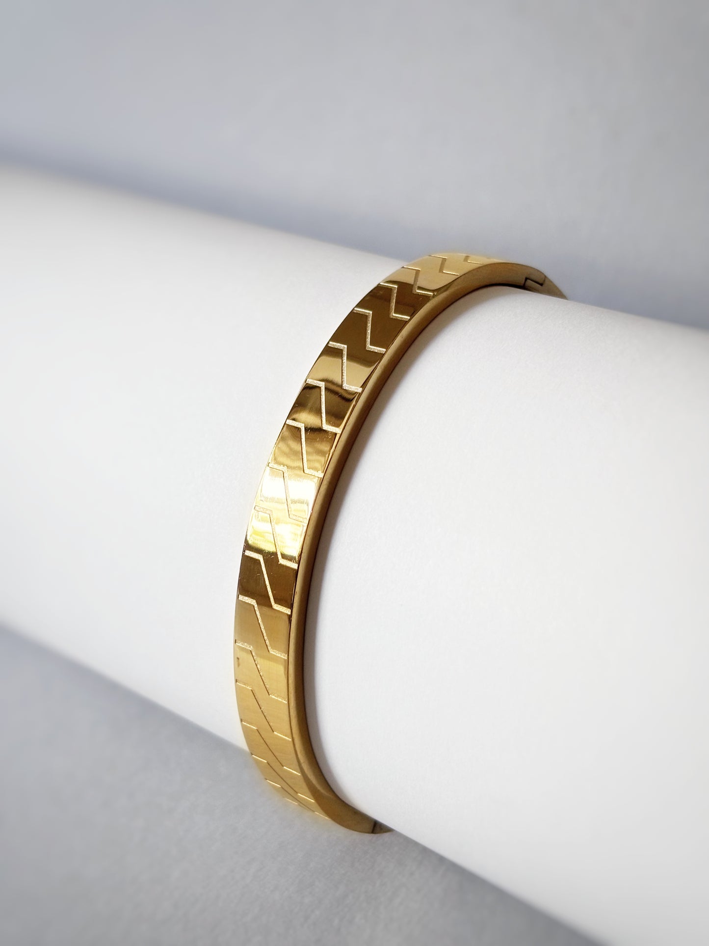 Chevron Elite Cuff Bracelet – 18KT Gold Plated