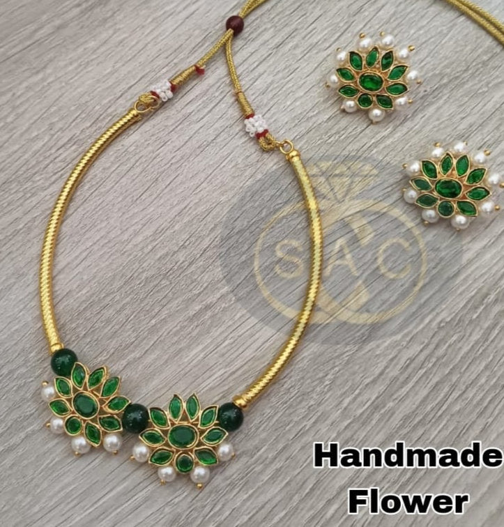 HANDMADE FLOWER NECKLACE - 519