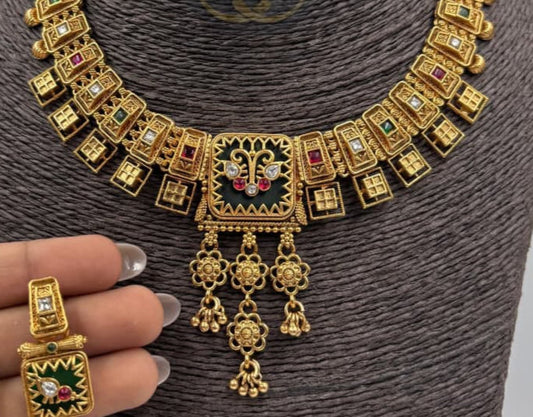 Premium Quality Heritage Short Necklace - 1244