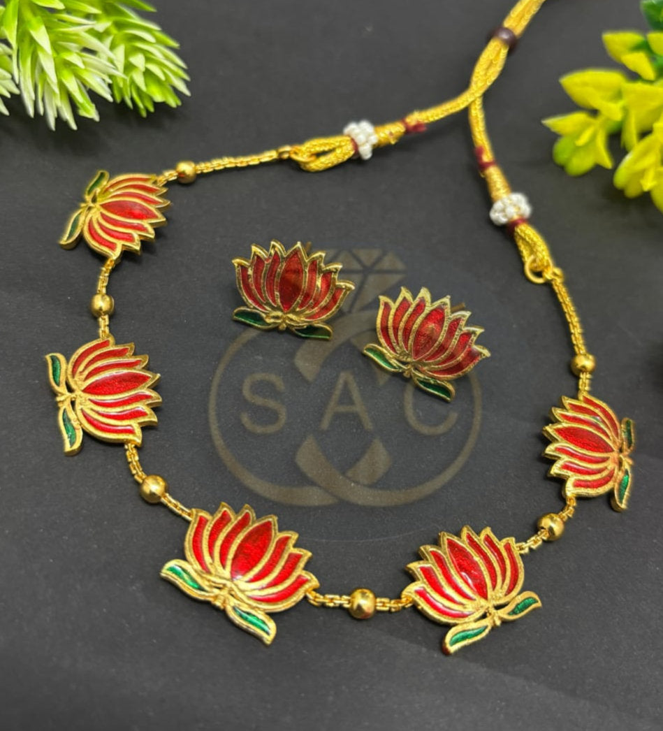Micro Gold Lotus Short Necklace - 146