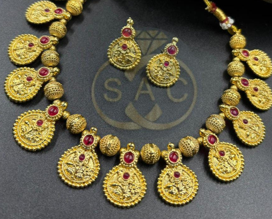 PREMIUM QUALITY NECKLACE - 782