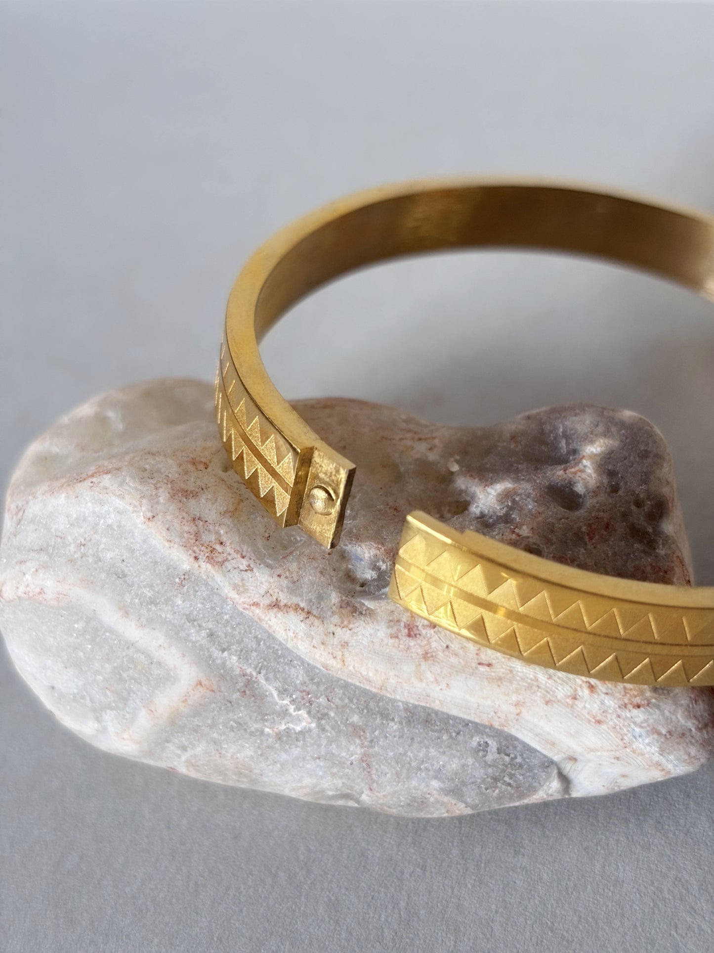 Apex Edge 18 KT Gold Plated Men's Kada