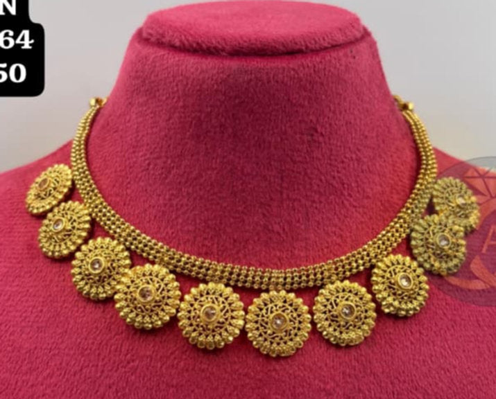 Premium Quality Treditional Short Necklace - 738