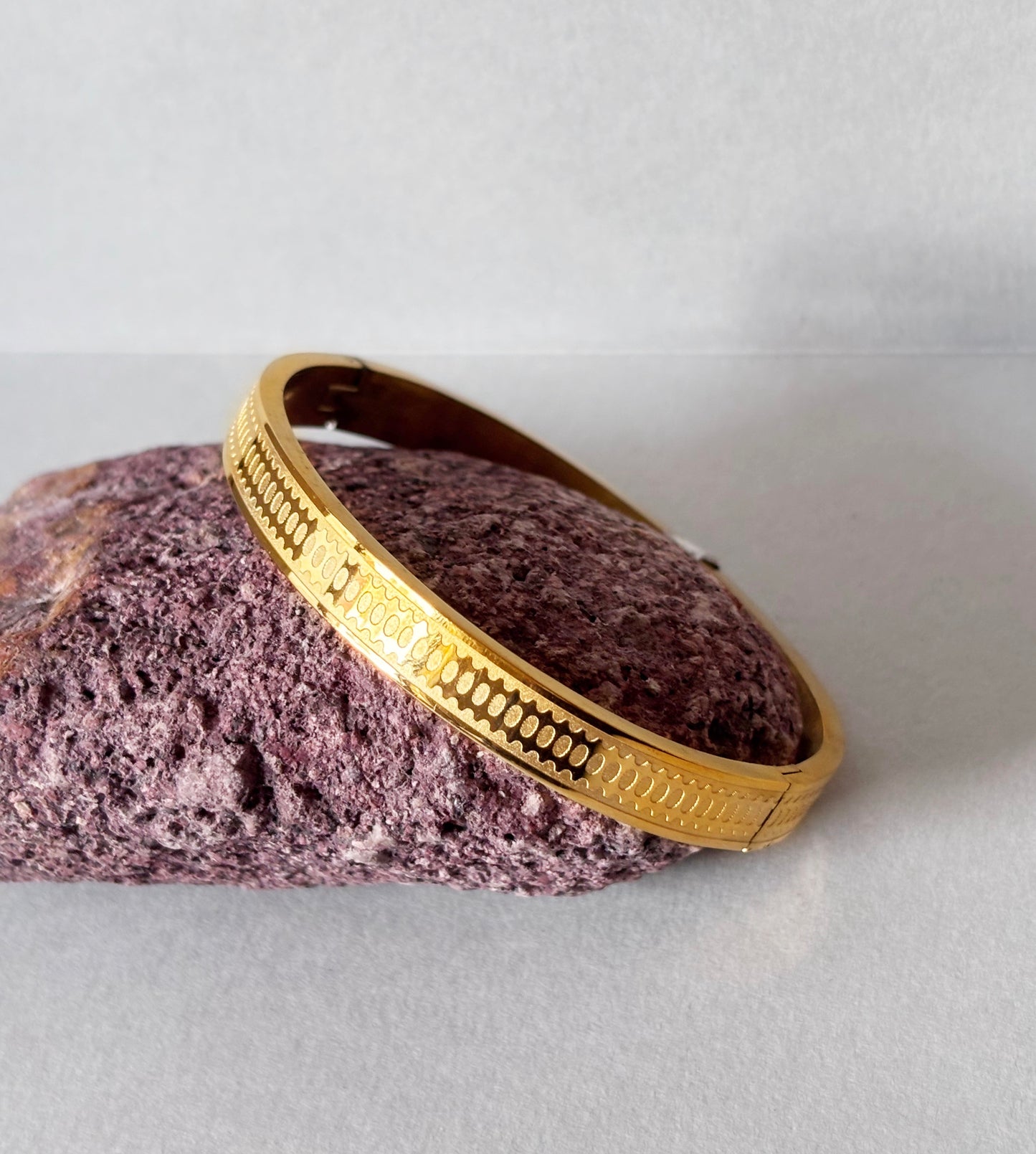 Regal Orbit 18 KT Gold Plated Men's Kada