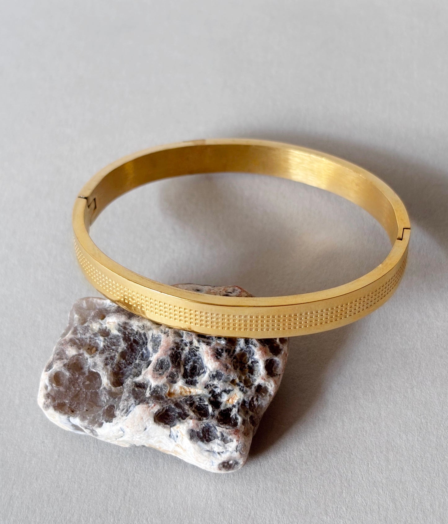 Executive Luxe Cuff Bracelet – 18KT Gold Plated