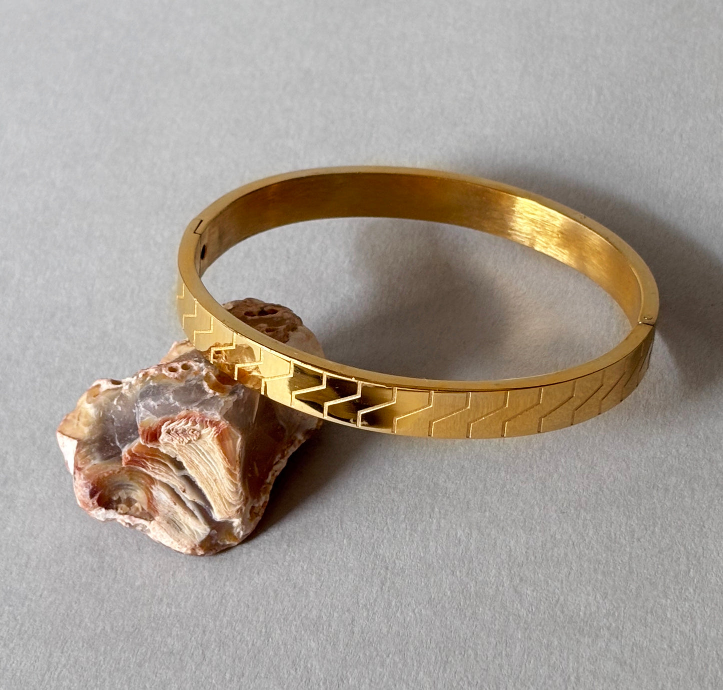 Chevron Elite Cuff Bracelet – 18KT Gold Plated